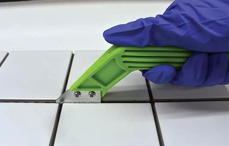 A Beginners Guide to Remove &amp; Replace Grout from - Body