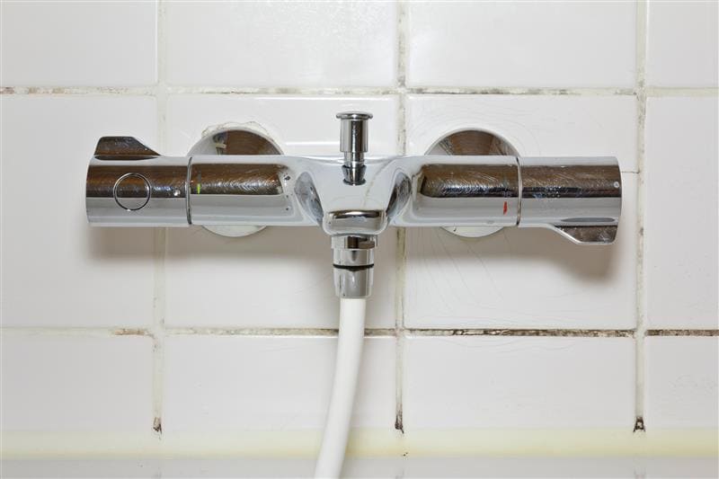 Epoxy tile grouting: The hygiene upgrade & dampness protection your bathroom actually needs
