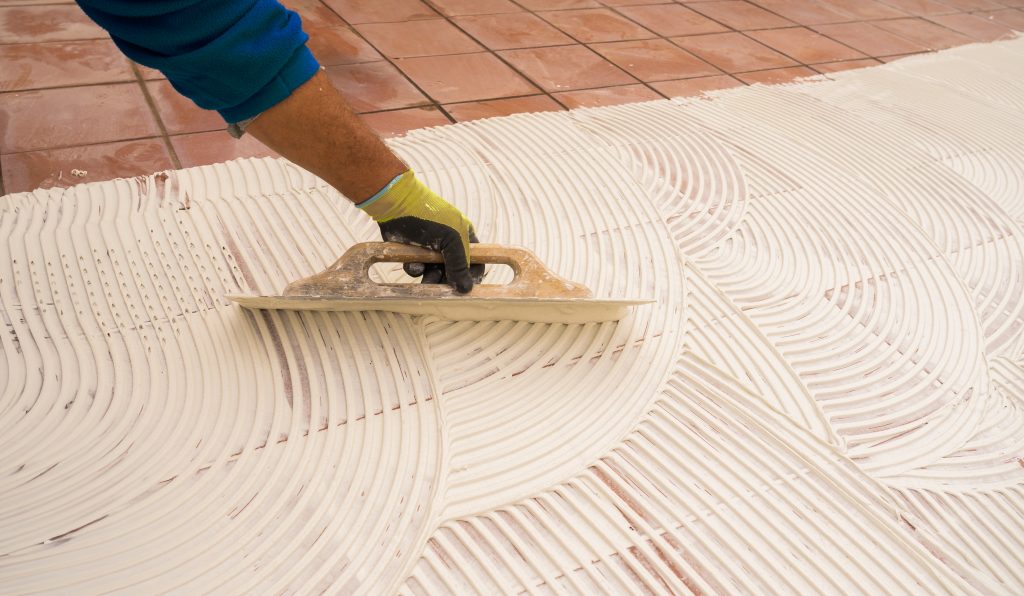 The best adhesive for tiles: What to look for before your tile-on-tile renovation