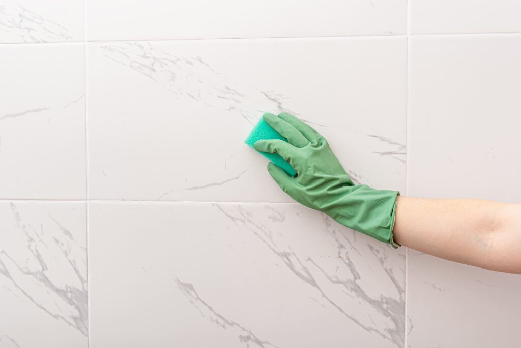 Bath and tile cleaner guide: Why Roff Cera Clean is ideal for everyday use